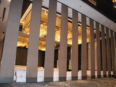 杭州超高隔断墙进行日常保护保养 杭州超高隔断墙进行日常保护保养