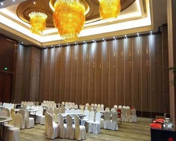办公隔断都使用什么材料? 办公隔断都使用什么材料?